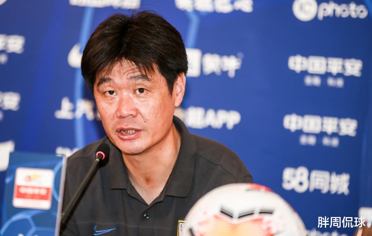 郑智|鲁能宣布大轮换！建业宣布也轮换！李霄鹏轮休6-8人锁定3分