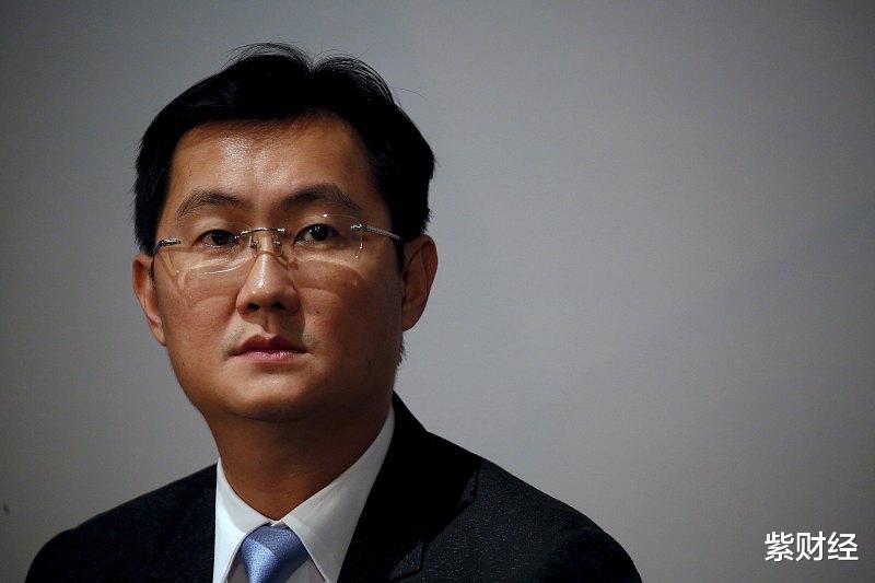 「何享健」身价1800亿，美的集团创始人何享健遭遇惊魂一刻，警钟为谁而敲？