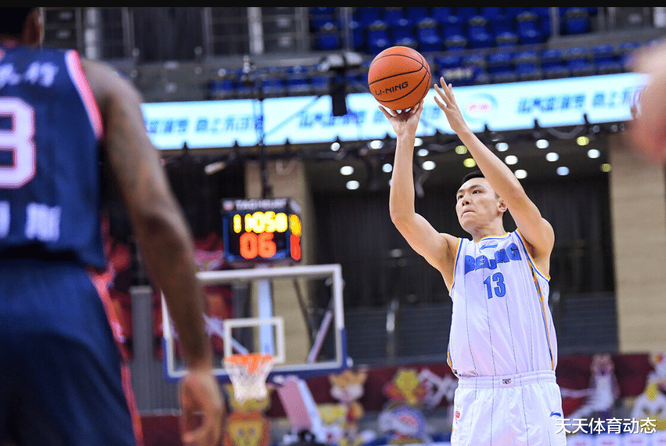 朱彦西|朱彦西将被禁赛！曝广东男篮连夜上诉成功，朱彦西肘击被处罚！