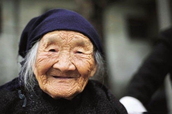 疾控|百岁老人血管年龄只有50岁！长寿秘诀是这3件事，没有多运动