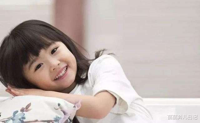 宋祖儿|有种“发育过猛”叫宋祖儿，看完她的礼服照，网友：这谁顶得住！