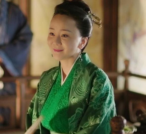 [高鑫]最会“装”的兄妹俩，在暗地里早就结为夫妻，骗了我们21年