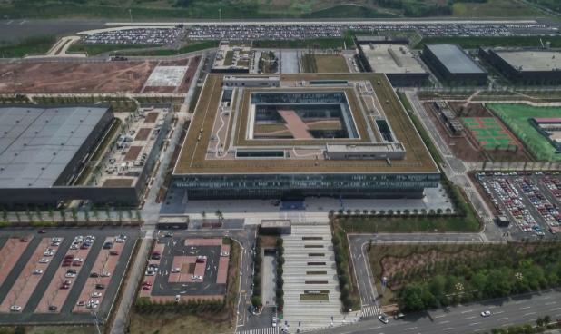 长安汽车|徘徊在赌桌边缘的长安，何以\空手套青年\？