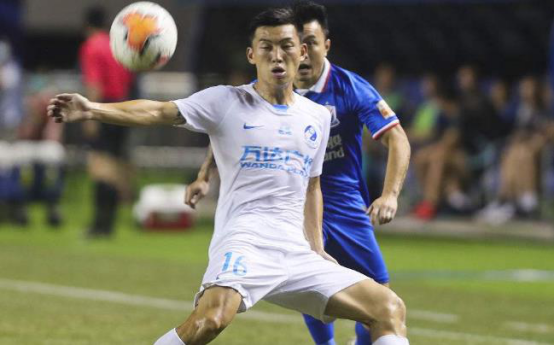 童磊|国安又白白送给大连队一个大便宜！看不上的人如今却成当红国脚