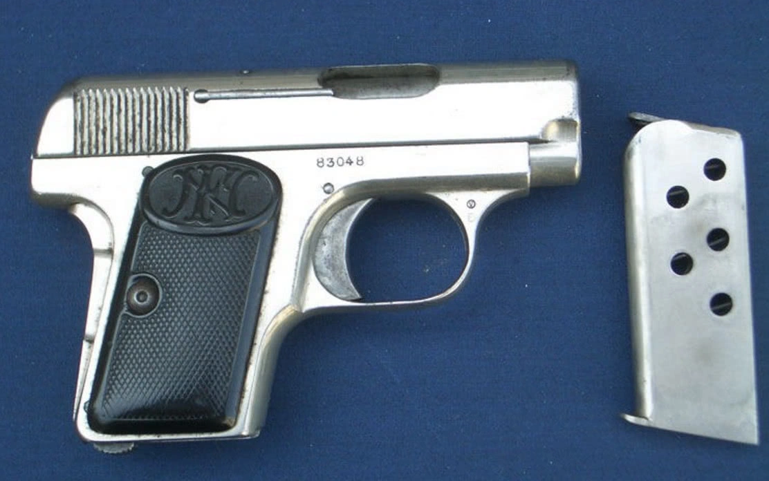 「特工」几款堪称变态的手枪，世上还真有“娘娘枪”，特工最爱的就是它了