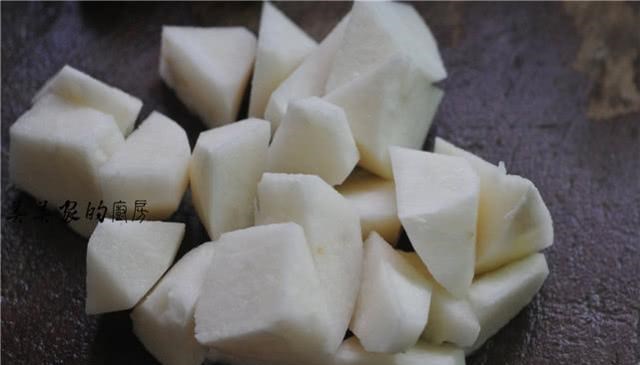 水果▲南方人将它当水果，北方人用它炖汤喝，清脆爽口汁水多，真解渴！