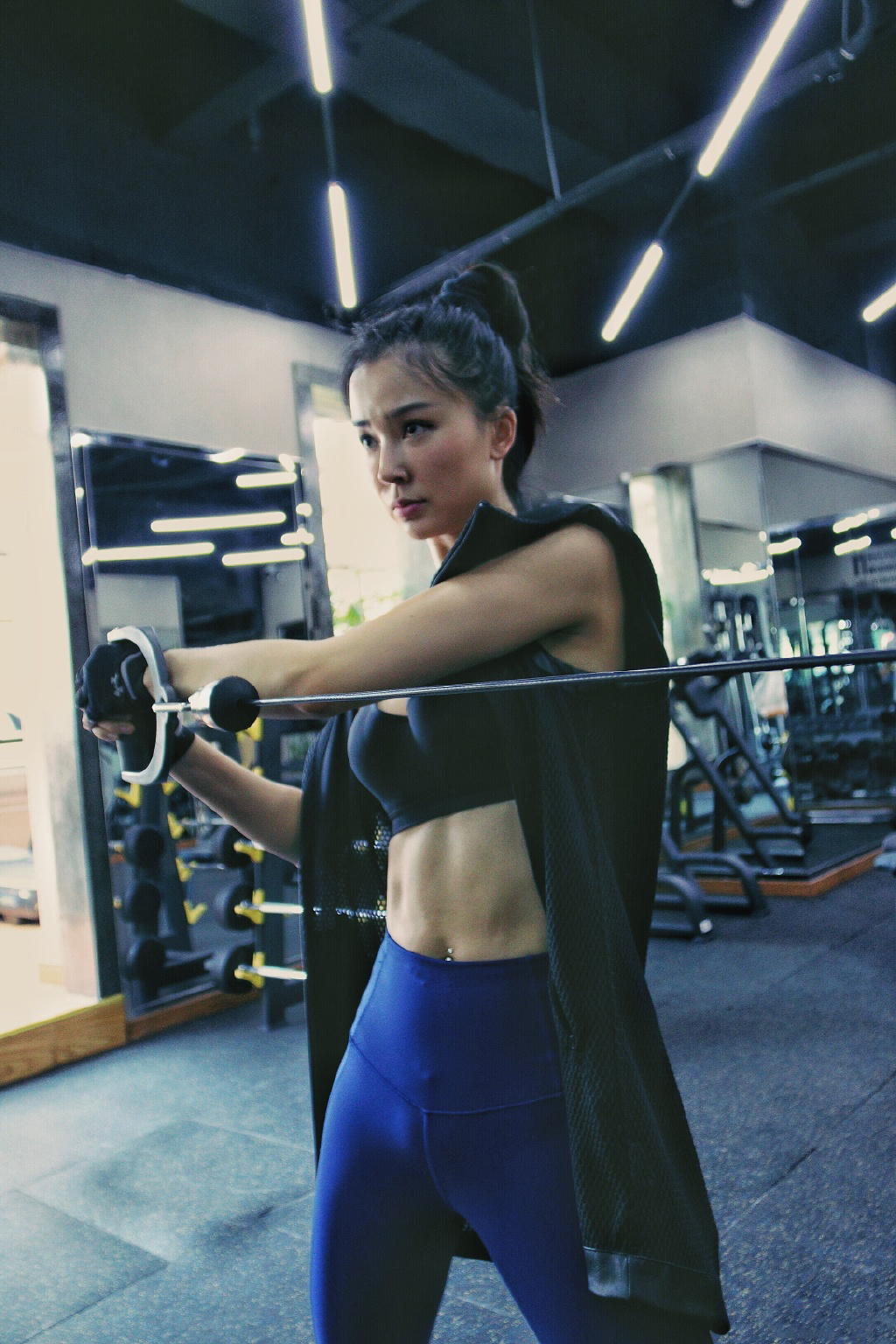 姚星彤|她撞脸杨颖,但身材却更完美,长期坚持健身,让她变得更优秀!