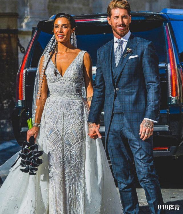 拉莫斯|泗水亭长! 拉莫斯接42岁妻子产后出院, 水爷携4个儿子同框霸气侧漏