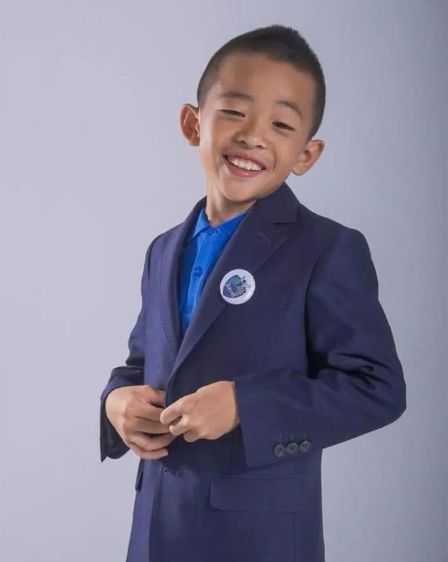 『巴塞罗那』11岁“中国梅西”巴萨试训！60米比中学生还快，球迷愿众筹送他走