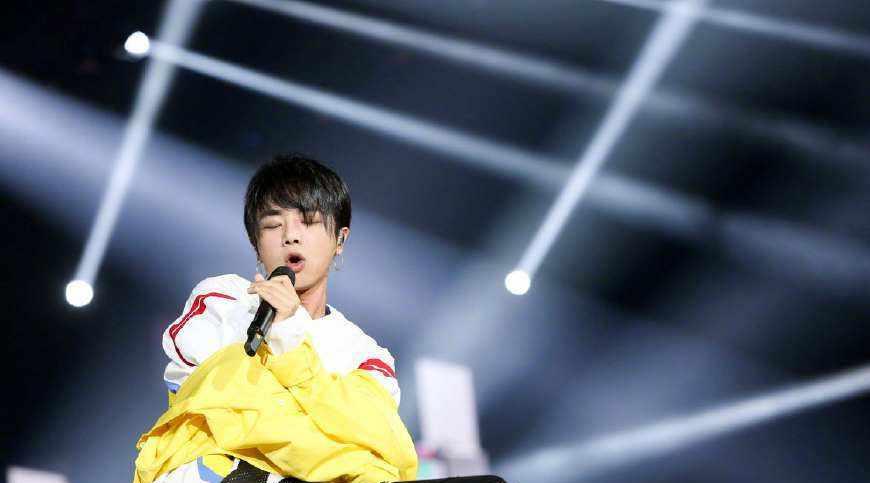 |华晨宇新歌继续霸榜！销售2200万张，出道7年为何还是乐坛顶流？