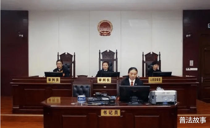 普法故事 广东女子因成宿在外打麻将,被丈夫在面条里下毒,最后用菜刀砍死