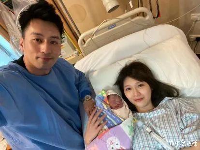 【陈伟成】恭喜！周秀娜前男友与护士网红闪婚儿子早产 呼吁要陪老婆进产房