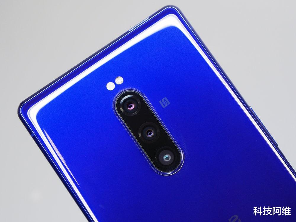 索尼Xperia|发布至今下跌1800元，120Hz+128GB，4K分辨率旗舰依然无人问津