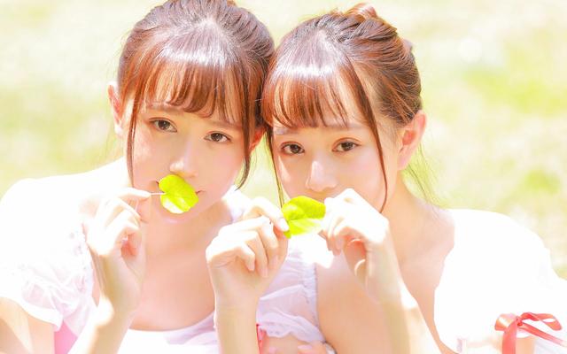 美国@双胞胎遭遗弃，一个在中国长大，一个留在美国，20年后差距明显