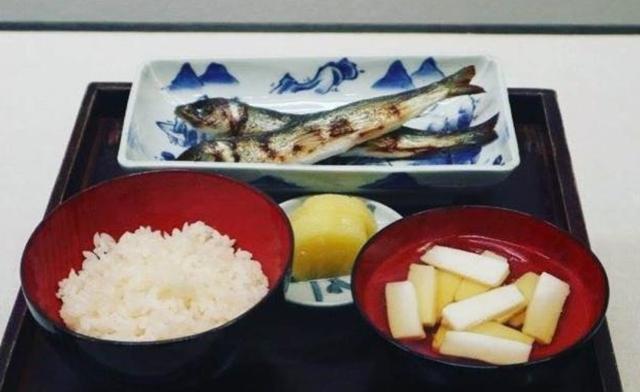 |日本家庭的一日三餐,看完你就会明白:为啥日本“没有胖子”