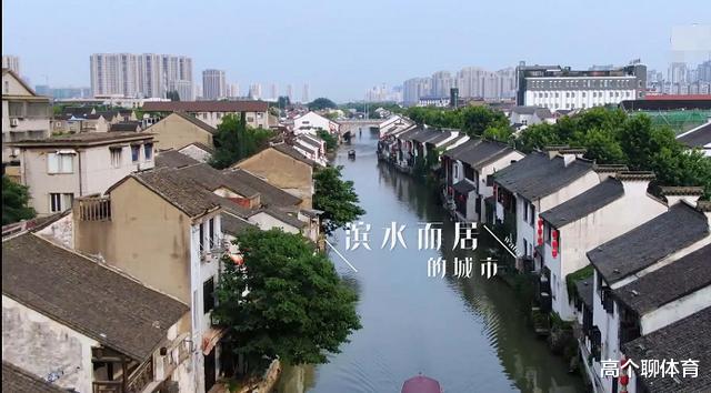 岳云鹏|岳云鹏为何总显疲惫，在《餐桌》给出了解释，可以退出《极挑》了