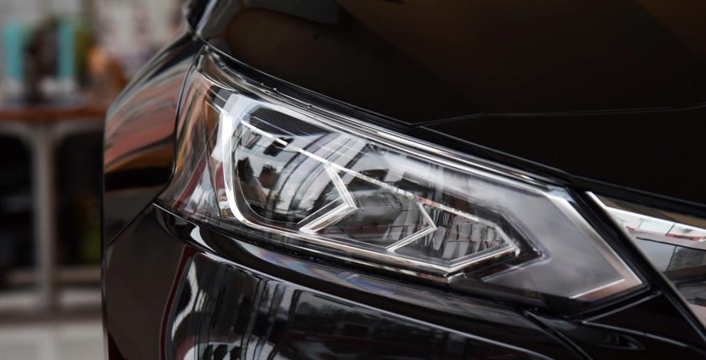 大众迈腾@B级轿车界的“低调王”，2.0T榨出252马力，长超4米9可放弃迈腾