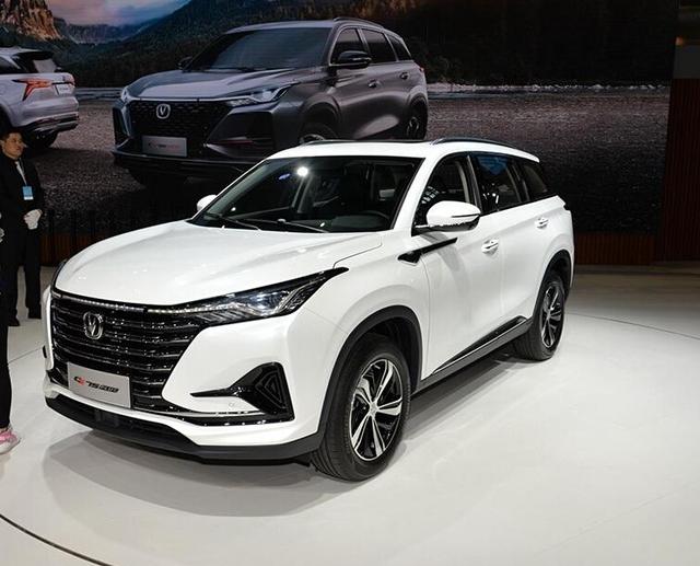 SUV|长安SUV终于逆袭，颜值完胜H6，落地10万，2.0T+双屏内饰，真帅气
