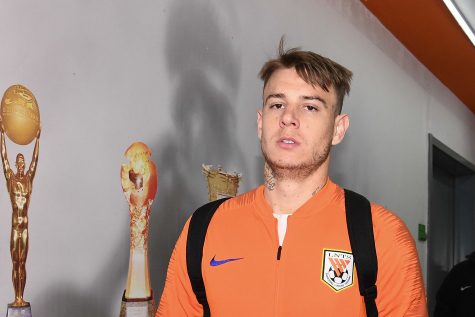 山东鲁能|佩莱亲自牵线，鲁能大鱼已到上海？球迷：看仔细这是顶替扎哈维的