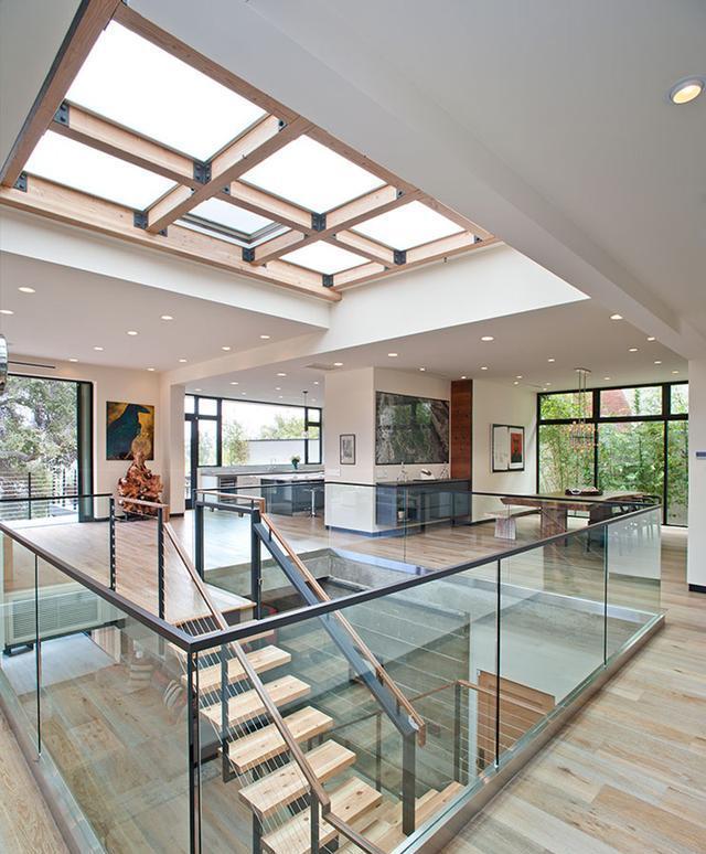 「」自建实木别墅设计,原木风谁不喜欢呢?进屋我就被迷住了!