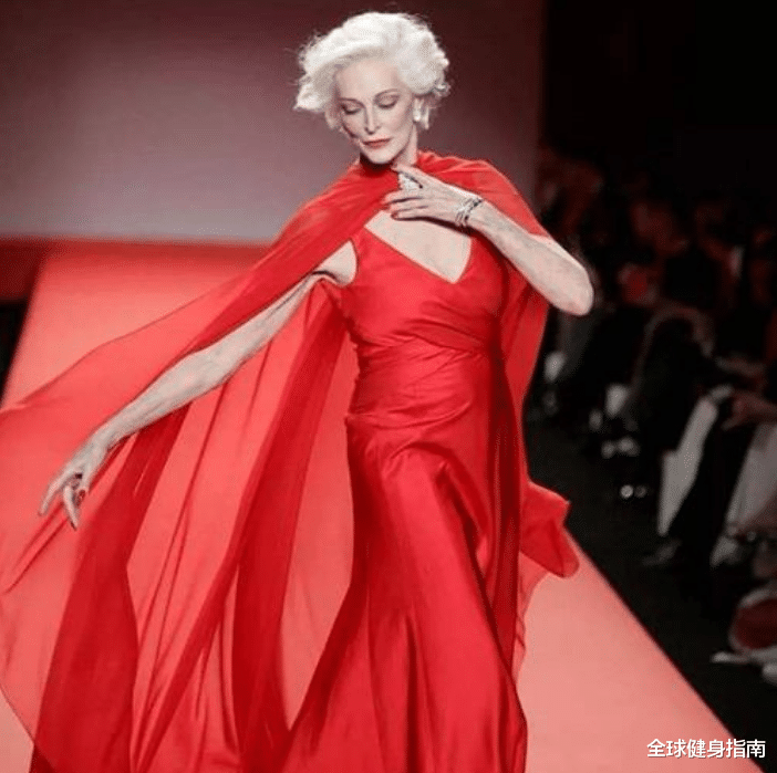 卡门|那位16岁艳压全球，离婚3次一夜白头的顶级美人，后来怎么样了？