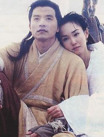 黄晓明|新加坡国宝范文芳凭美貌出圈，11年爱情长跑落空，现状如何了？