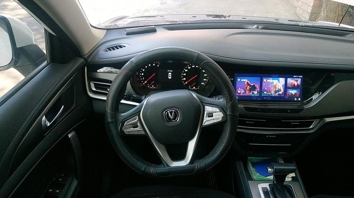 『吉利帝豪』开过长安CS35PLUS,再开吉利帝豪GS,车主表示多少有点遗憾!