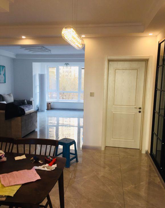 |55平米的婚房装修完工,装修费+软装花了7万,温馨又舒适值了