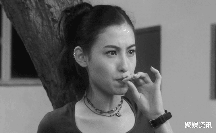 张柏芝■娱乐圈中抽烟的女星， 没想到如此清纯的她也抽烟