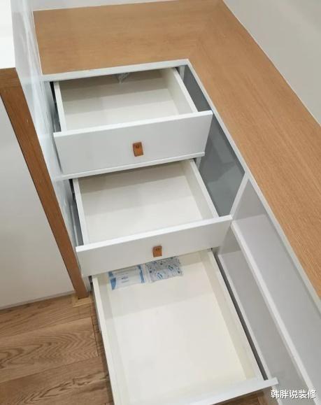 @66㎡小蜗居，老婆非要在卫生间装两个门，完工后发现太明智了