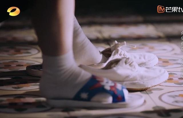 以家人之名|《以家人之名》子秋甜品店装修藏秘密，他心里真正爱的人一目了然