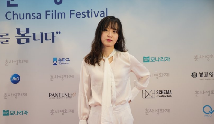 具惠善▲具惠善复出亮相电影节红毯，一袭白衣宛如天使，走出阴霾状态回归