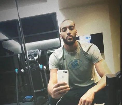 「鲁迪·戈贝尔」美媒：噩耗12名球员感染新冠病毒离世！戈贝尔危险了？