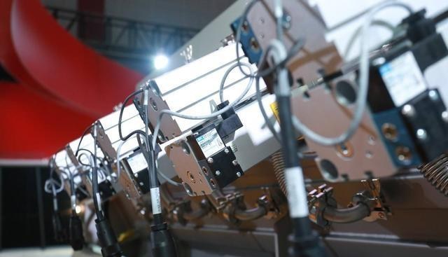 秘鲁|此国向中国采购数辆坦克，阅完兵后就退货，现在又想来买无人机