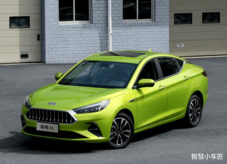 马力|国产轿跑又一“强手”，150马力+国六CVT，实力强过名爵6，8.48万