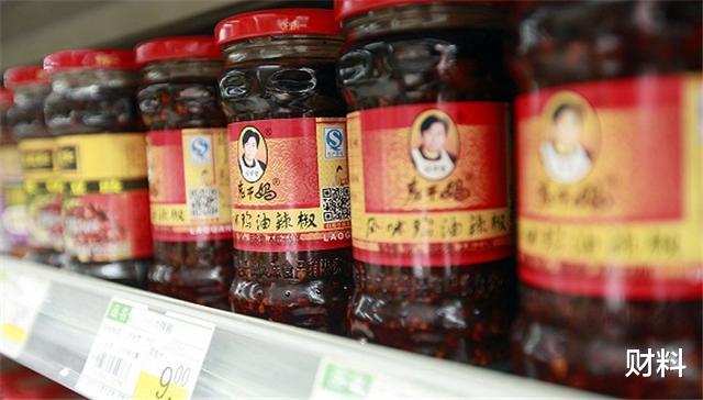 [老干妈]儿子接手险“砸”招牌？71岁老干妈回归出狠招，首先将“它”换掉