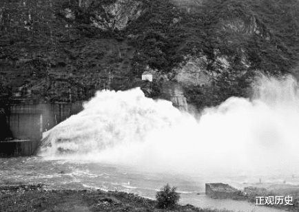 北斗导航：人类史上最难解的谜题，三万人，一夜间全部消失，有人说是核爆