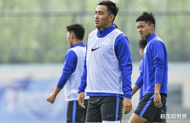 冯潇霆■冯潇霆：太累了！申花的训练量比全北大很多 崔康熙：明显没有 他在那装