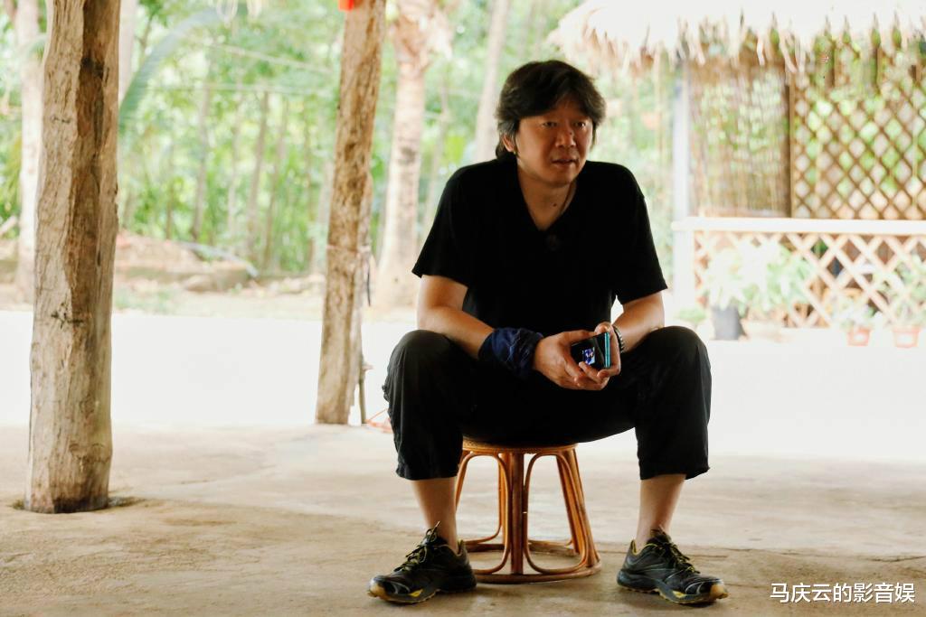 王一博|《向往的生活》再次录到半夜,欧阳娜娜中途睡觉,无缘由痛哭不止