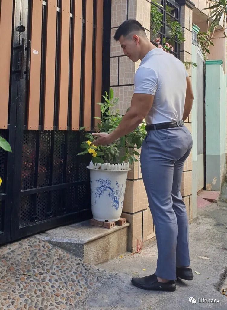 ##一张图告诉你，男生练和不练的区别有多大？