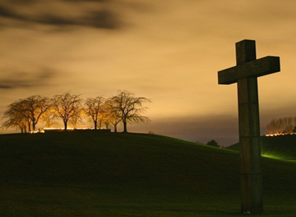 【】活埋20年不死之谜