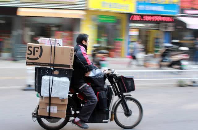 「」顺丰速度那么快，为啥寄高考通知书非要用EMS？看完明白初衷！