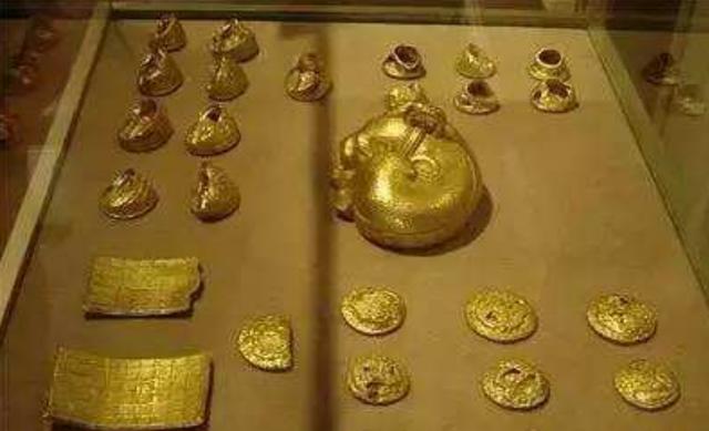 墨语笙歌|老农在地里发现大量黄金，他主动上交国家，如今已是一级国宝