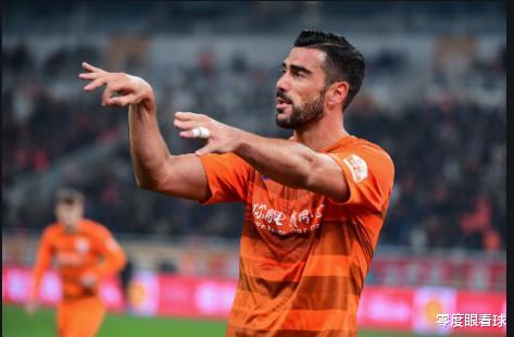 山东鲁能|鲁能战建业首发11人浮出水面:蒿俊闵顶替莫伊塞斯,4大外援主导中轴线