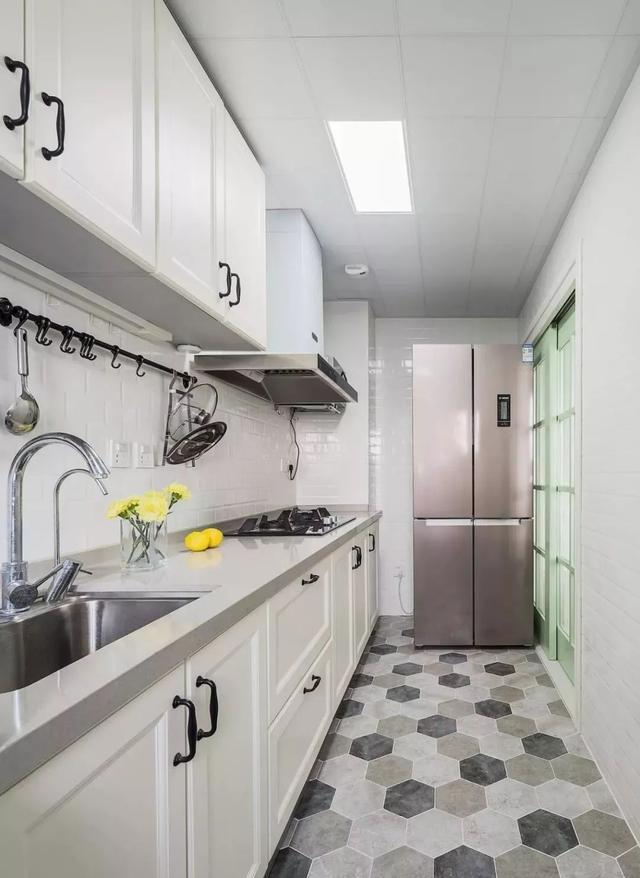 |新房简装不做吊顶和造型，完工效果温馨且漂亮，坐等通风后搬家