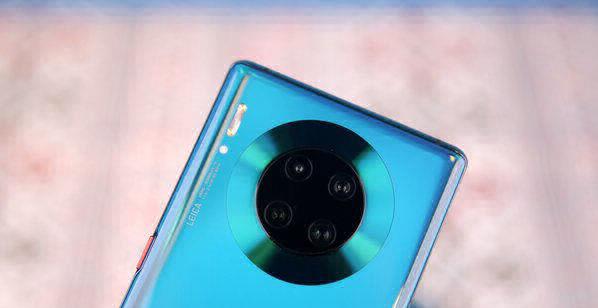 [5G]华为Mate30 5G跌到“学生价”，网友：终于盼到了！