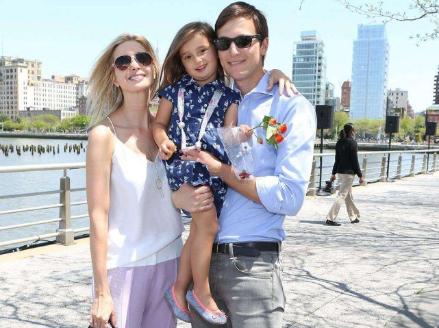 特朗普：?身败名裂！街头突现大字报，特朗普女婿真面目被扒出：人面兽心