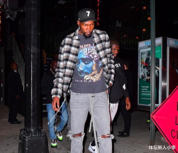 勇士队■官宣！NBA遭遇大麻烦，杜兰特又吵起来了，勇士4换4大交易？