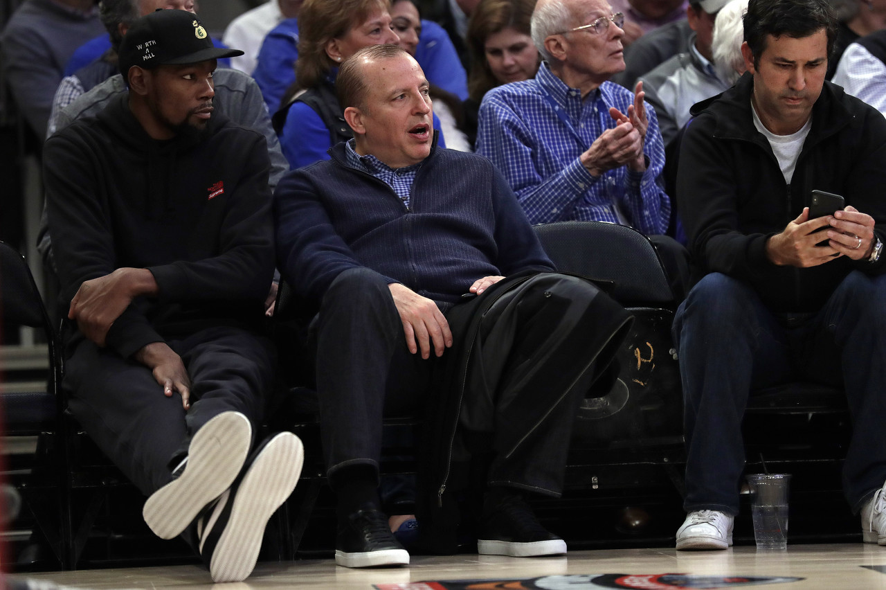 詹姆斯·哈登@考验自己？在刚刚，传来杜兰特和欧文的消息 球迷：不会吧！