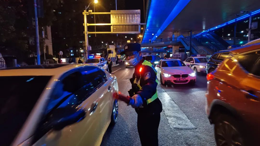 警民直通车上海|上海公安机关开展“严扫净保” 集中排查整治行动